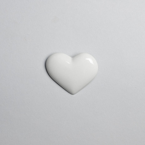 Brož porcelánová Srdce bílé kulaté